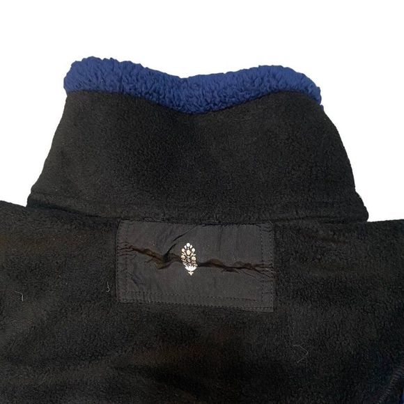 FREE PEOPLE MOVEMENT WOMENS FALL TO RISE FLEECE HALF ZIP PULLOVER NAVY MEDIUM - Picture 5 of 6